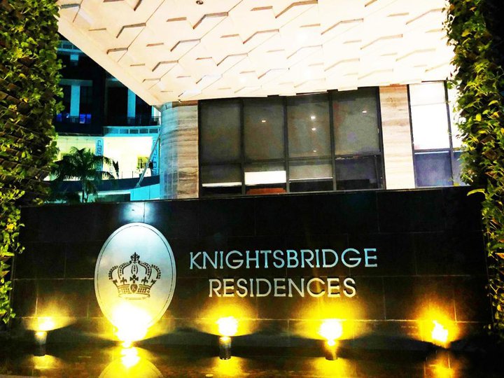 Foreclosed 59.00 sqm 2-BR Condo Sale Knightsbridge Residences in Makati