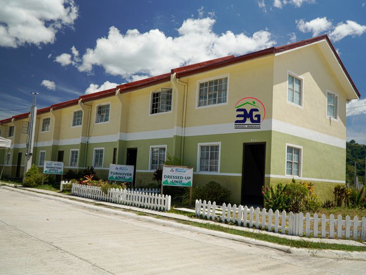Labreeza Subdivision Townhouse 2 Bedroom Unit in Castillejos, Zambales