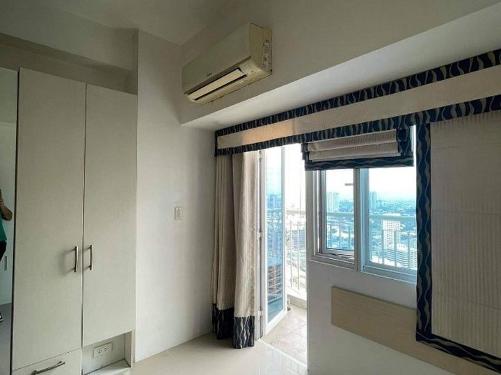 SEMI-FURNISHED 1BR CONDOMINIUM W/ BALCONY