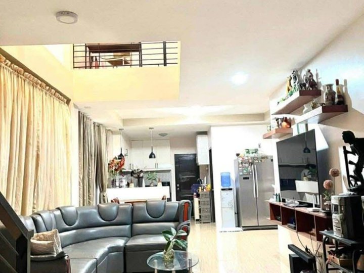 House for Sale in Royale Estates Las Pinas City