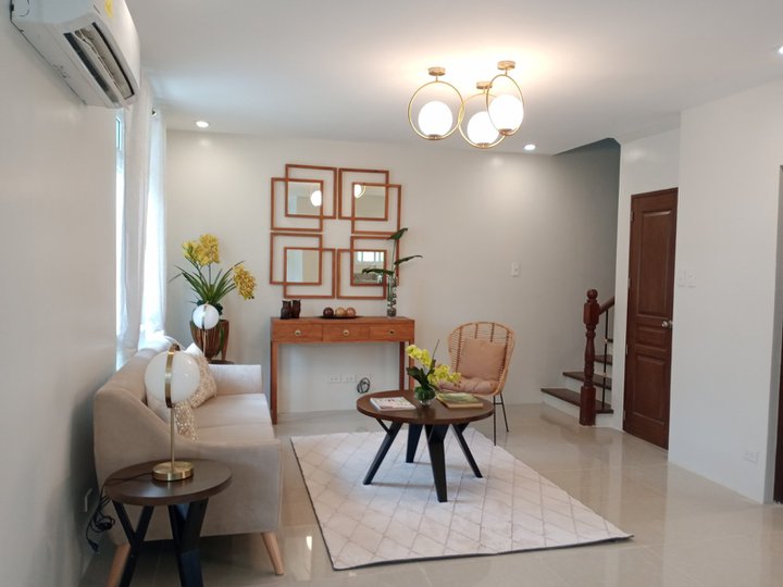 3 bedroom House & Lot for Sale w/ Country Club amenities near Tagaytay