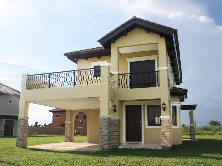 3-bedroom Single Detached House For Sale in Dasmariñas Cavite