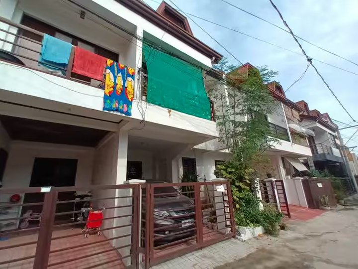 Foreclosed Townhouse in San Miguel Taguig Metro Manila DISCOUNTED LOT 7A