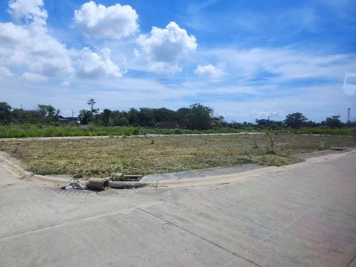 Expansive yet affordable Residential Lot For Sale with 105sqm in Ventura Real, Calamba Laguna