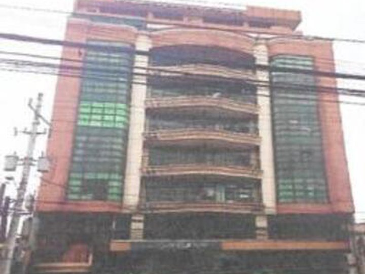 Foreclosed 68.00 sqm Penthouse Unit Studio Office Condo For Sale in 100k Tower Condo Quezon City