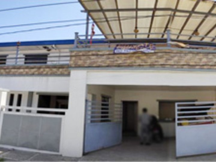 Foreclosed 5-bedroom Single Detached House For Sale in Paranaque