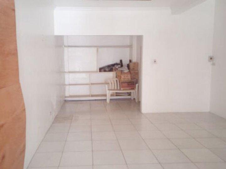 Foreclosed 3-bedroom Townhouse For Sale in Las Pinas