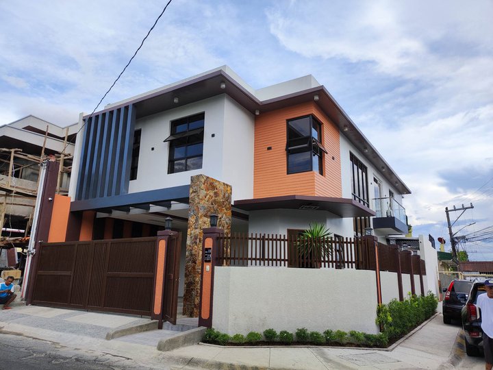 Brand New 4 Bedrooms Single Detached For Sale in Las Pinas