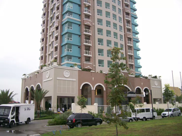 Condo For Sale Unit J, 15/F, Marfori Tower @ Lakefront  Sucat, Muntinlupa City