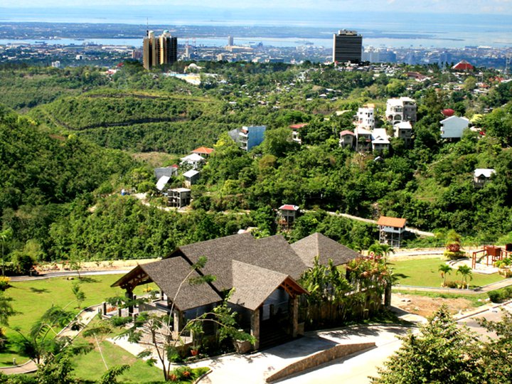 1,201sqm Upscale Lot  at Overlooking Residential Subd in Maria Luisa Estate Park Banilad, Cebu City