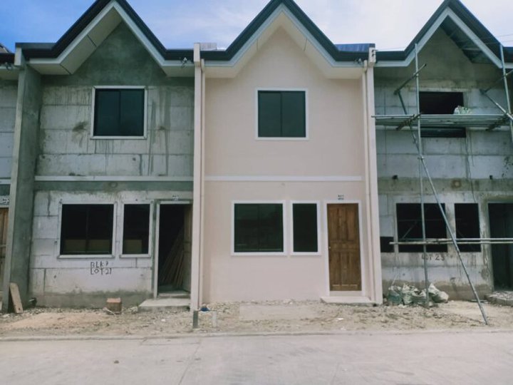 Pre-selling 2-bedroom Townhouse For Sale thru Pag-IBIG in Cordova Cebu