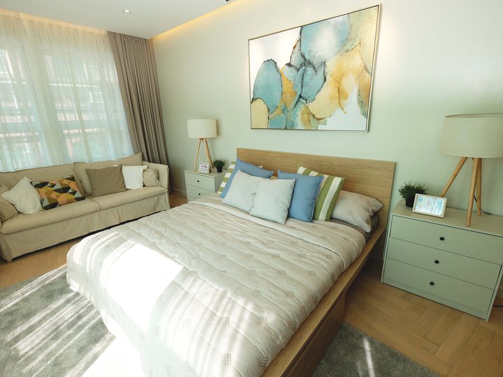 166.00 sqm 3-bedroom Condo For Sale in Quezon City / QC Metro Manila