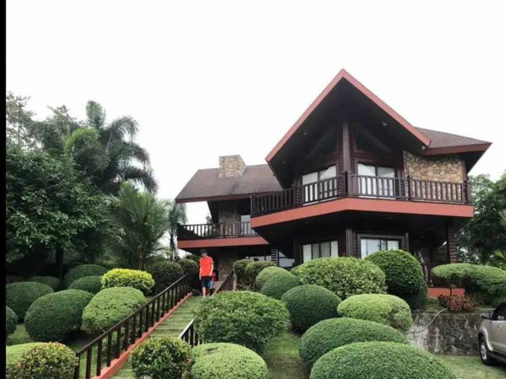 Luxurious tagaytay highlands Home with Breathtaking Views