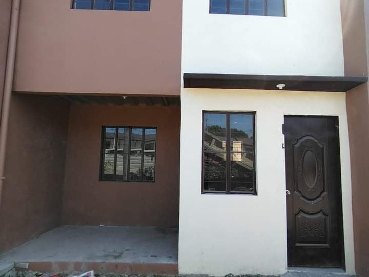 2-bedroom Townhouse For Sale in Imus Cavite