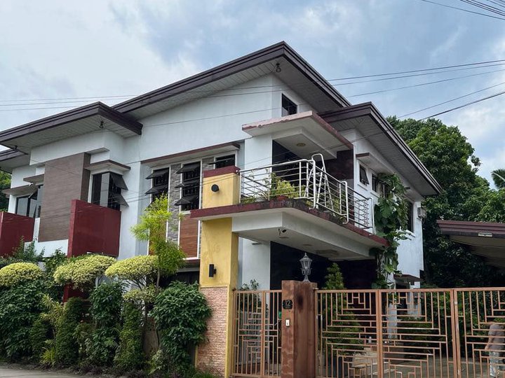 Ready For Occupancy 6-bedroom Townhouse For Sale in Los Banos Laguna