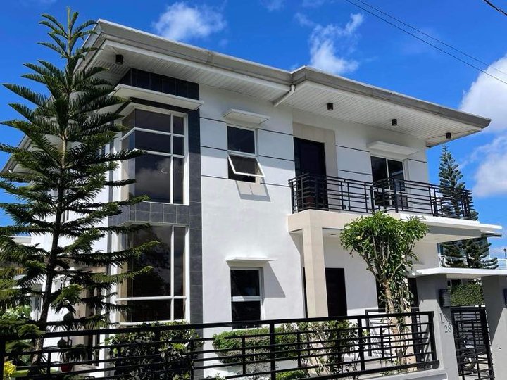 Well maintained 4BR Single Detached House For Sale in Silang Cavite