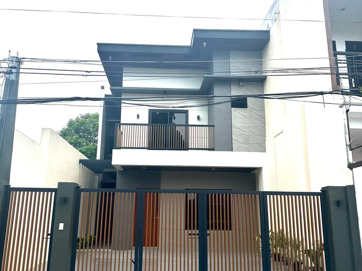 Brandnew 4-bedroom Duplex / Twin House For Sale