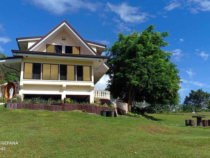 House and lot with farm