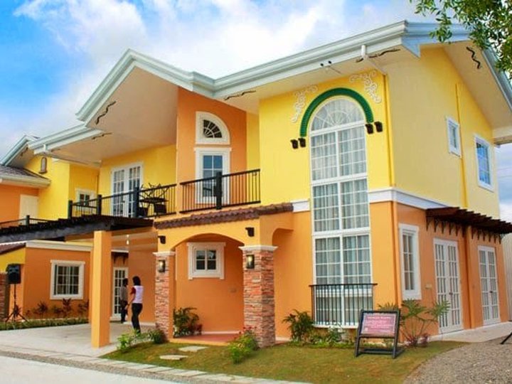 6-bedroom Single Detached House For Sale in Dauis Bohol