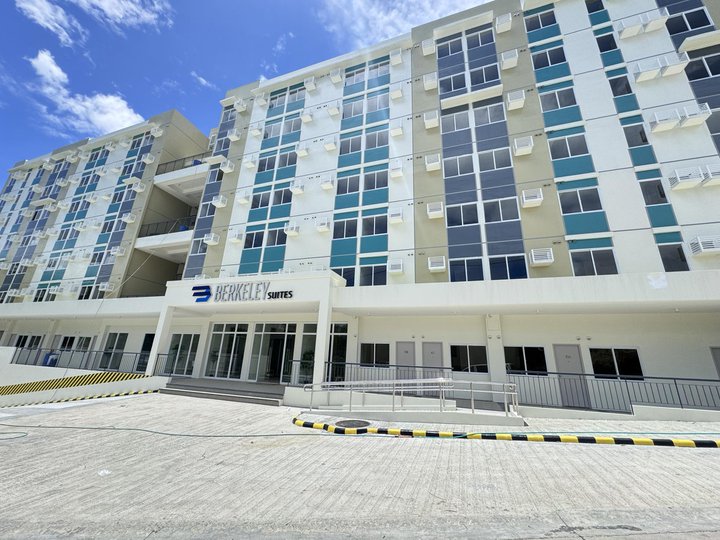 1-bedroom Condominium unit For Sale near Nuvali Laguna