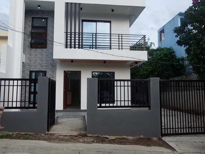 3-bedroom Single Attached House For Sale in Binangonan Rizal