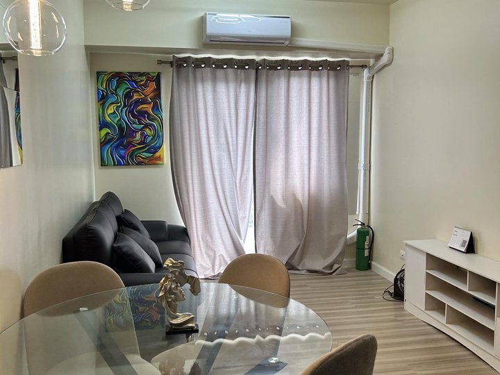 Furnished 51.60 sqm 2-bedroom Condo For Sale in Arca South Taguig Metro Manila