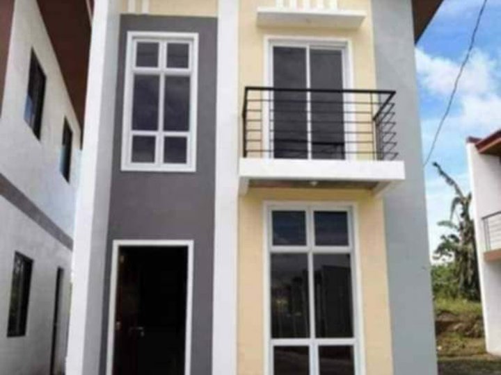 RCD ROYALE HOMES  TUY BATANGAS ALONG NASUGBO/TAGAYTAY ROAF