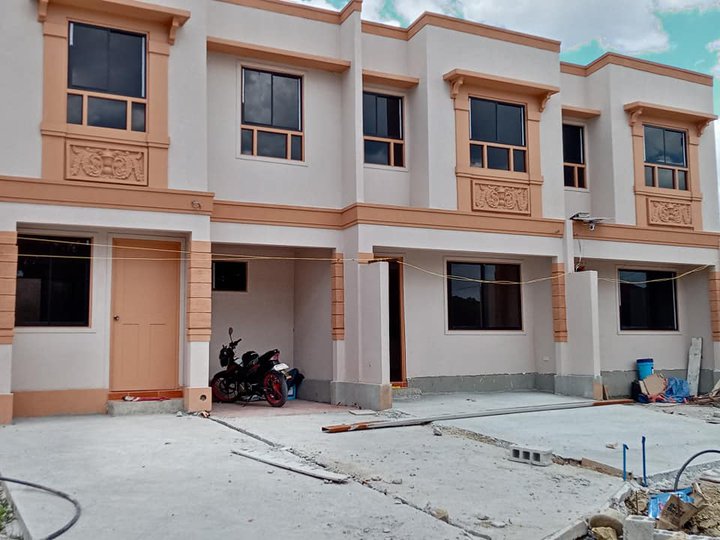 Townhouse in Caloocan PRINCESS HOMES BANKERS