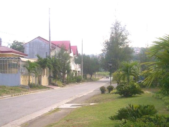 204 sqm lot for salein in Monteverde Royale Taytay Rizal