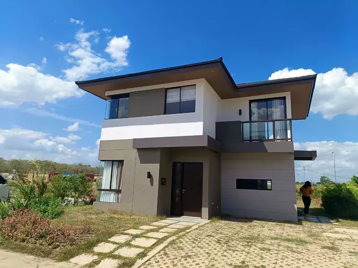 Aldea Grove Estates HOUSE and LOT for SALE in Angeles City, Pampanga