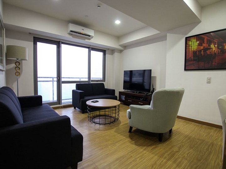 FOR SALE: Fully Furnished Bi-Level Unit 3BR Acqua Private Residences