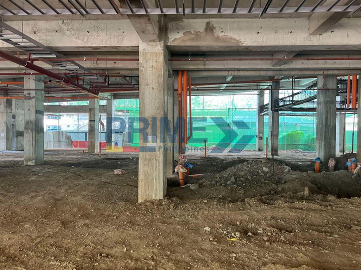 Retail Space in Quezon City - For Lease.