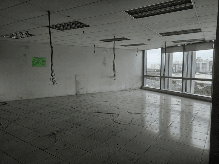 For Rent Lease Office Space PEZA BPO Ortigas Center 214sqm