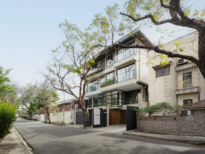 Completed 5BR Duplex House in Orchid Estate, Cubao Available for Immediate Turnover"