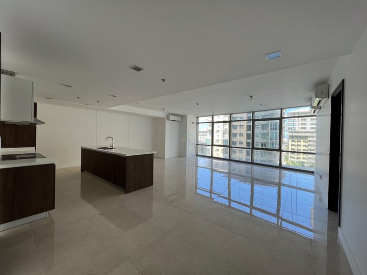 3 Bedroom East Gallery Place BGC Condo For Rent