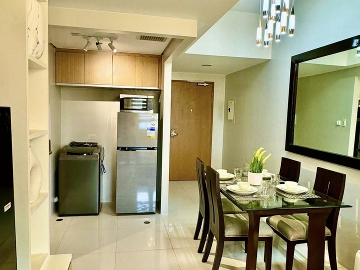 2 Bedroom In Time Square West BGC Condo For Sale