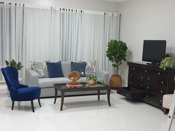 3 Bedroom In Skyland Plaza Condominium Makati For Rent