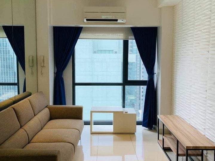 1 Bedroom In Signa Tower Makati For Rent