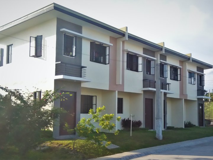 Discounted 2-bedroom Townhouse For Sale in Panabo Davao del Norte