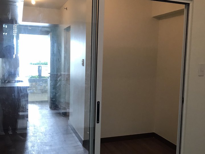Bare 1-bedroom Condo For Rent in Prisma Residences, Pasig City