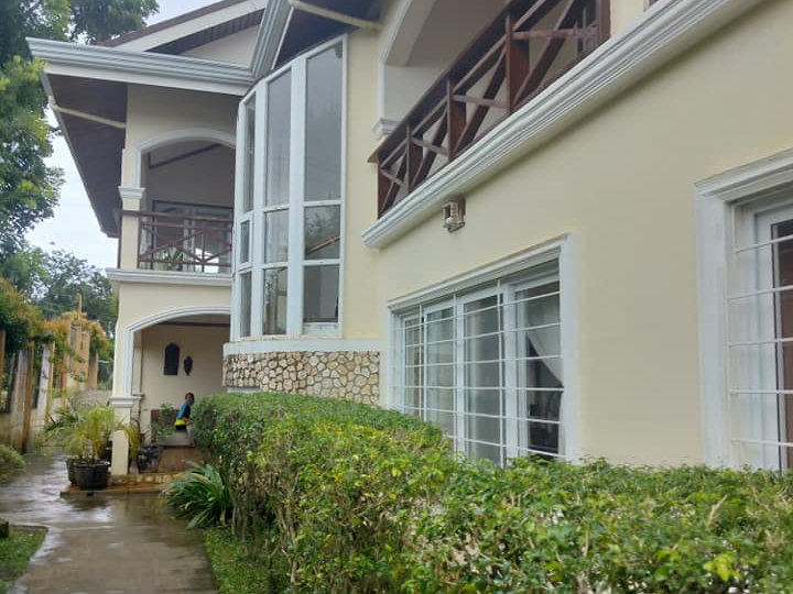 4 bedroom house walking distance from beach Panglao Island Bohol 36m