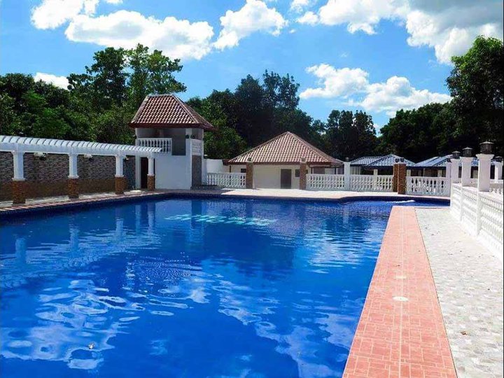 Swimming Pool Resort in Pampanga for Sale