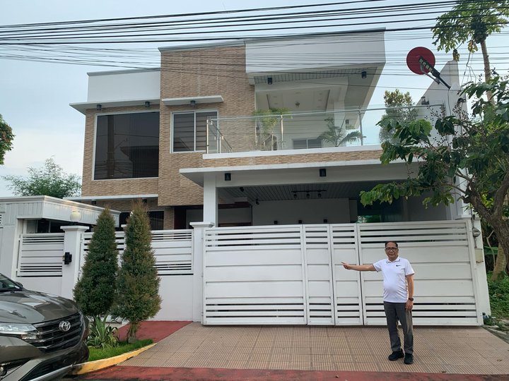 Pre-Owned 6-bedroom Single Detached House For Sale in Parkplace Imus Cavite