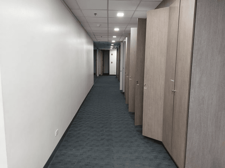 Fitted Office Space Lease Rent in Pasay City Near MOA 1000sqm