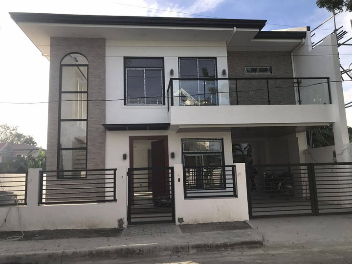 4-Bedroom Single-Detached House and Lot for Sale Near the Beach in Corona del Mar Talisay Cebu