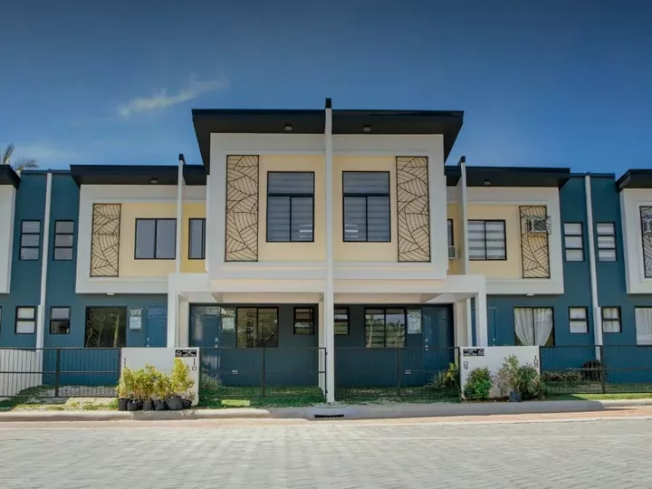 CALISTA MID PHIRST PARK HOMES FOR SALE IN SAN PABLO LAGUNA WITH 2 BEDROOM