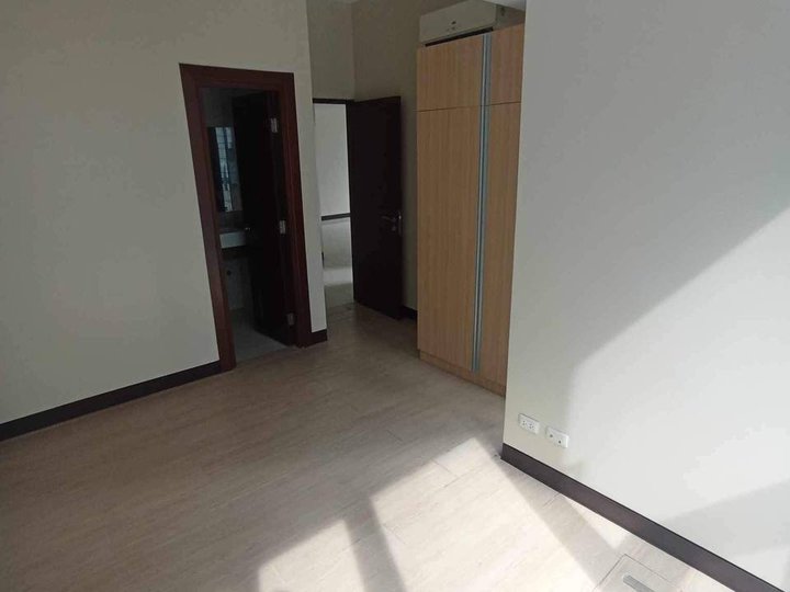 Ready for occupancy 2 bedroom unit condo in makati