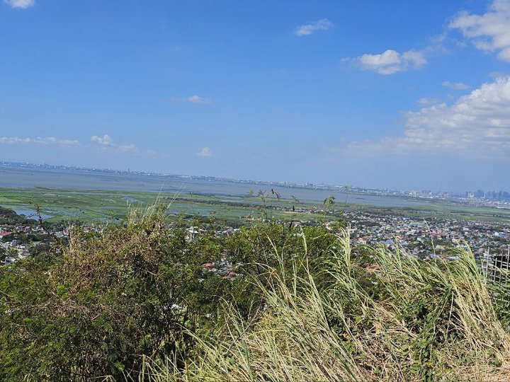 300 sqm Scenic Residential Lot For Sale in Binangonan Rizal