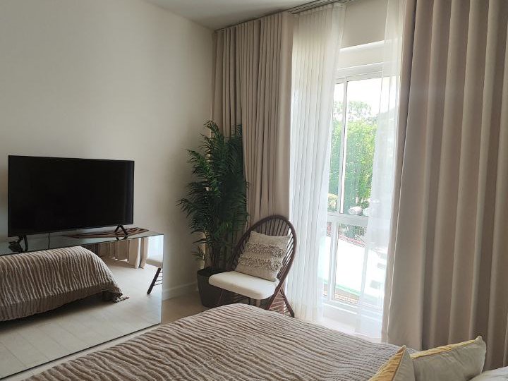 Furnished 3 Bedroom Condo for Sale in 32 Sanson