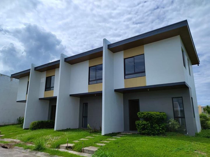 Two Storey house Series 40 Inner unit-Amaia Scapes Capas
